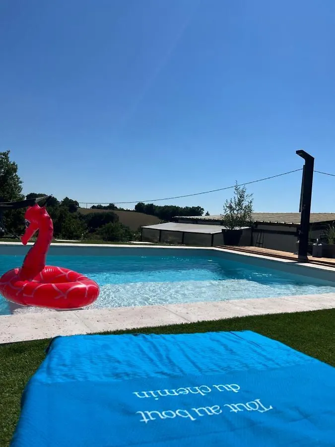 Guest house Tout Au Bout Du Chemin Requista