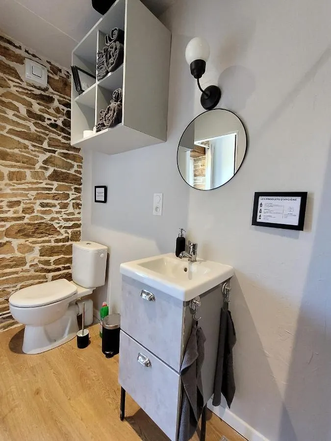 Tout Au Bout Du Chemin Requista Guest house