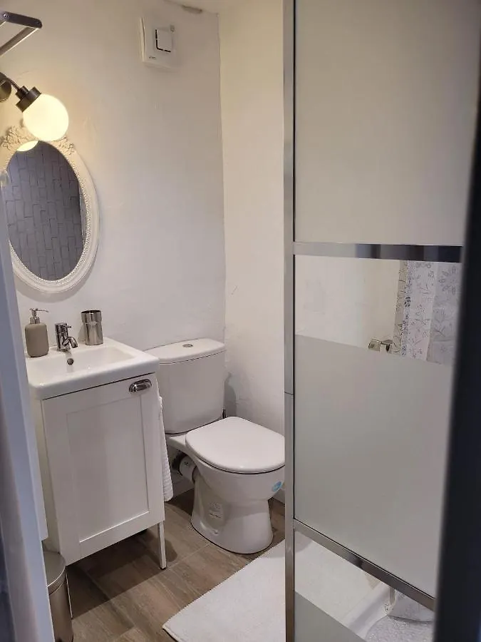Guest house Tout Au Bout Du Chemin Requista
