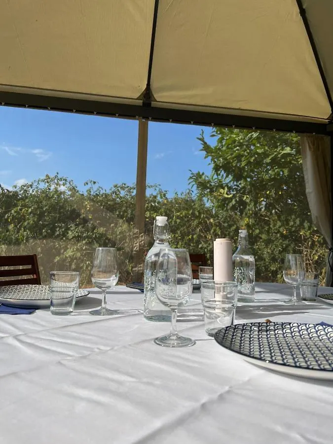 Guest house Tout Au Bout Du Chemin Requista