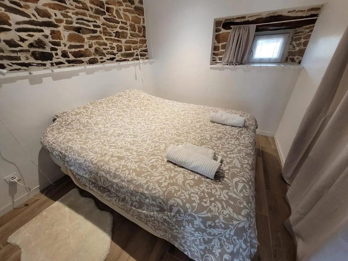 Tout Au Bout Du Chemin Requista Guest house