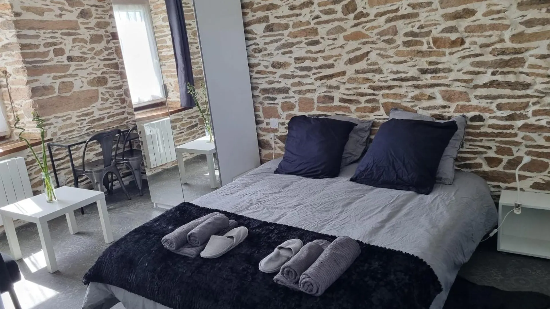 Tout Au Bout Du Chemin Requista Guest house